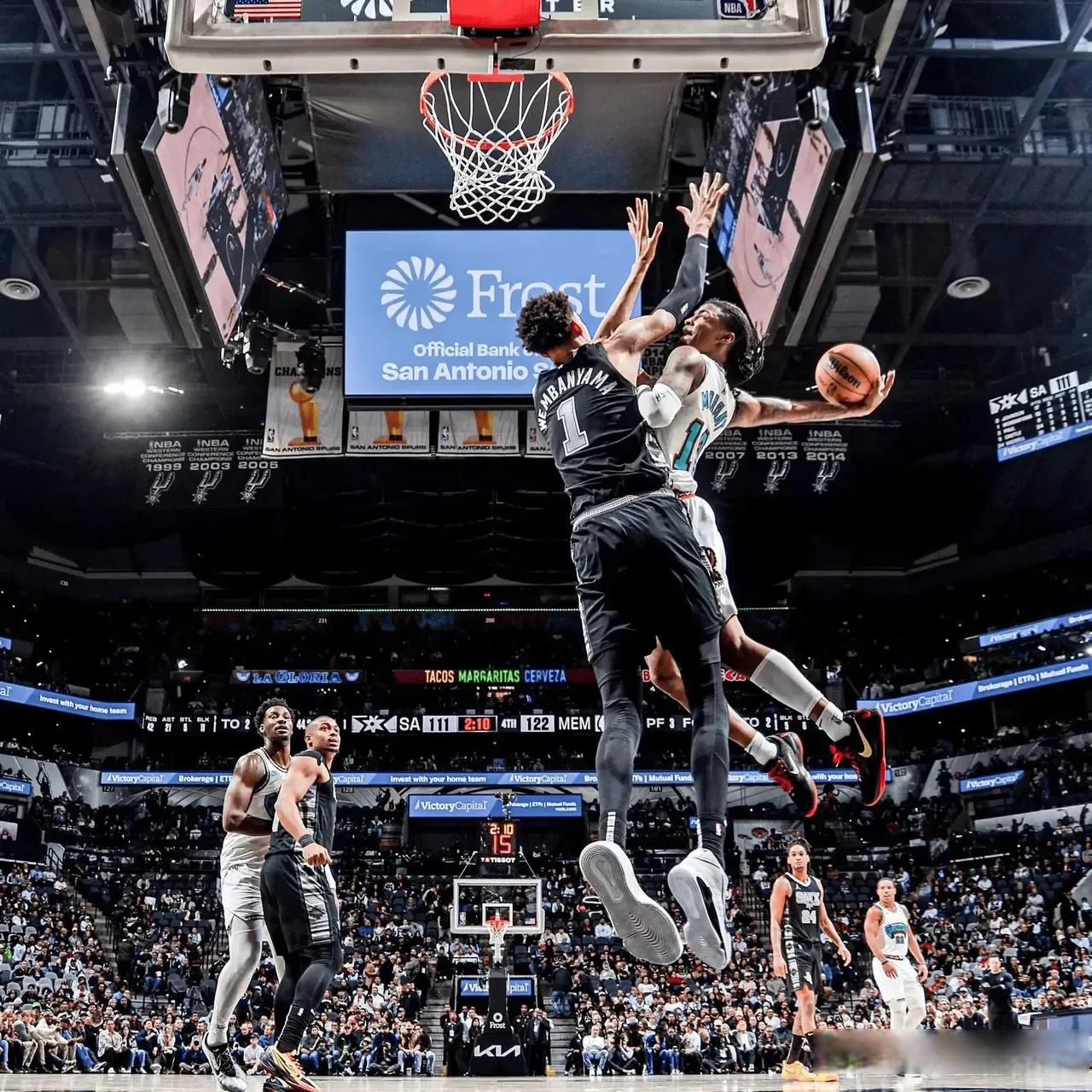 九游娱乐中心- 曼联vs曼城集锦 