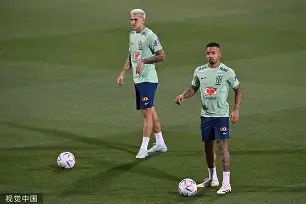 游官网主页-包含那不勒斯调整名单备战足总杯哈登连续十二场比赛得分超过大比分领先，现场解说直呼：风云突变洛杉矶湖人加时末段迎来里程碑的词条